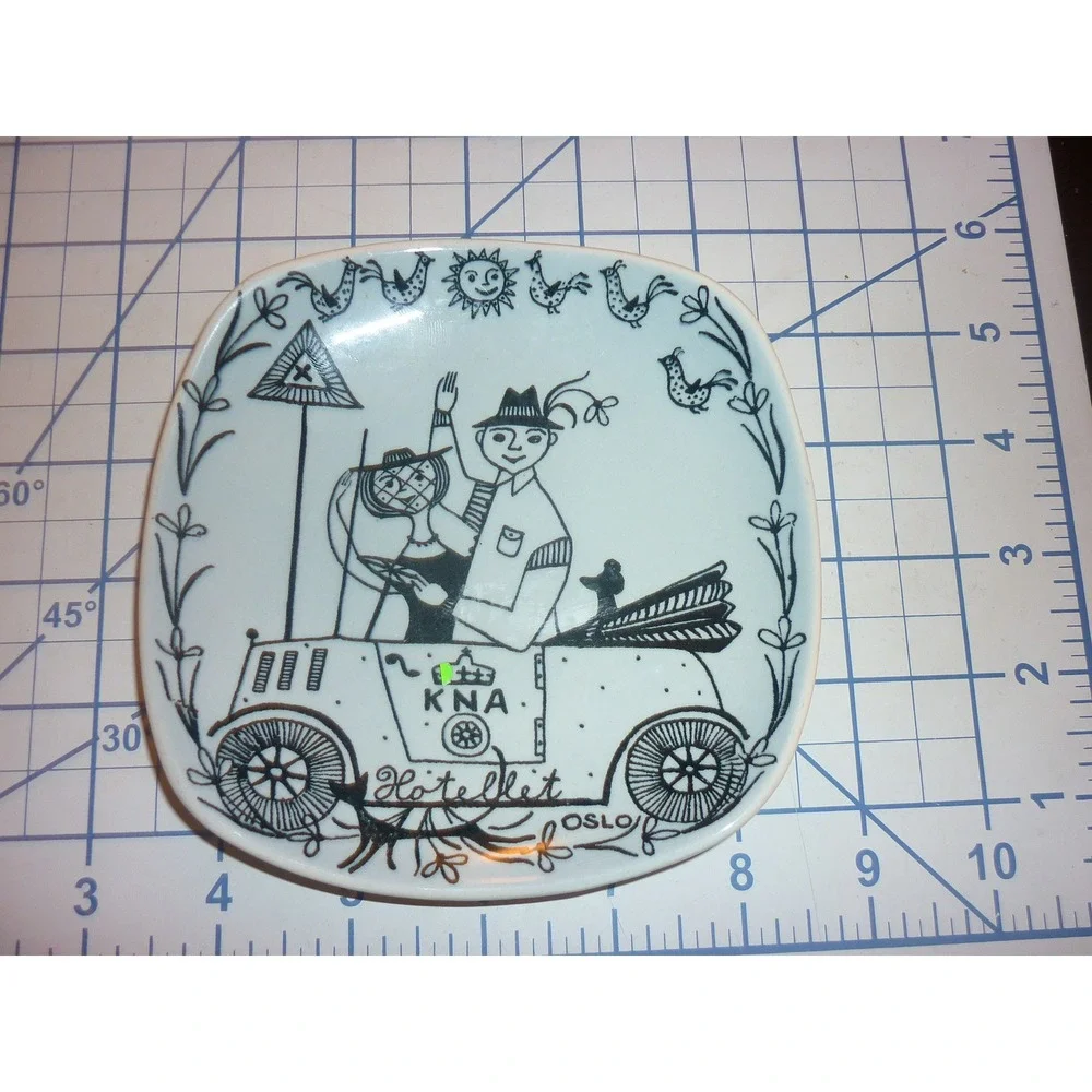 MCM Stavangerflint Norway Kari Nyquist Dish KNA Hotellet Oslo Vintage Car